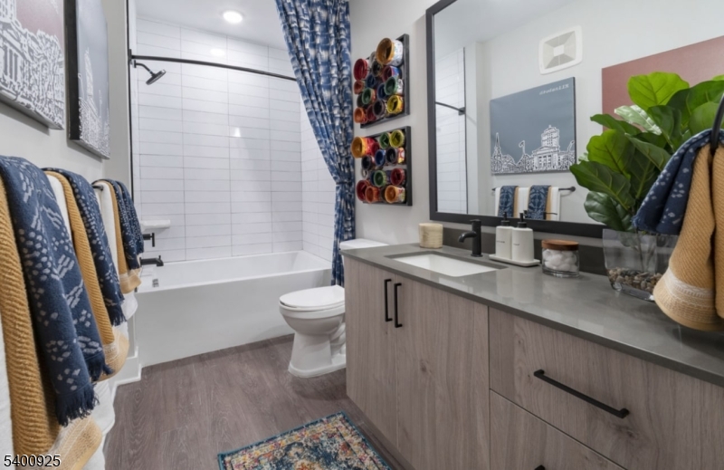 Elizabeth City, NJ 07202,100 Union St #259