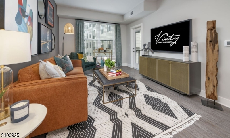 Elizabeth City, NJ 07202,100 Union St #259