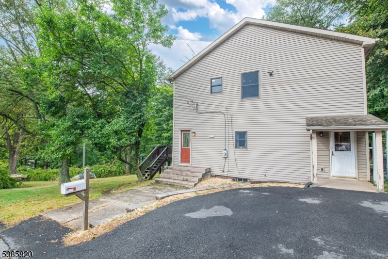 Jefferson Twp., NJ 07849,40 Castle Rock Rd