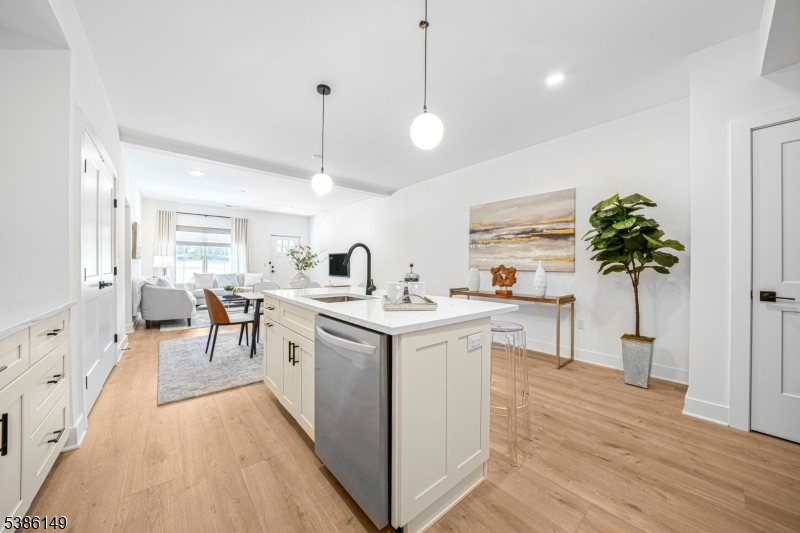 Montville Twp., NJ 07082,106 Encampment Ct