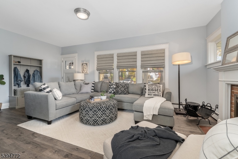 Clinton Town, NJ 08809,22 Fairview Ave