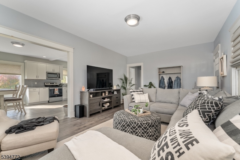 Clinton Town, NJ 08809,22 Fairview Ave