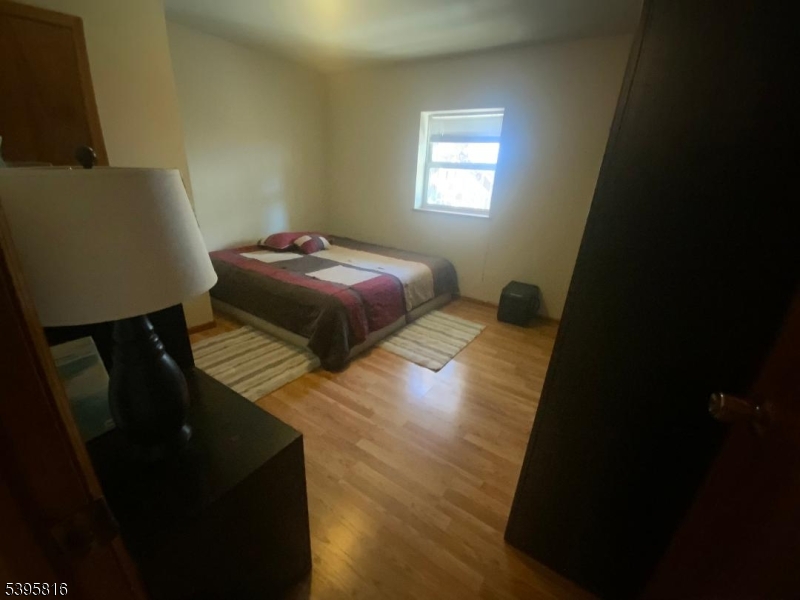 Elizabeth City, NJ 07206,208 Erie St