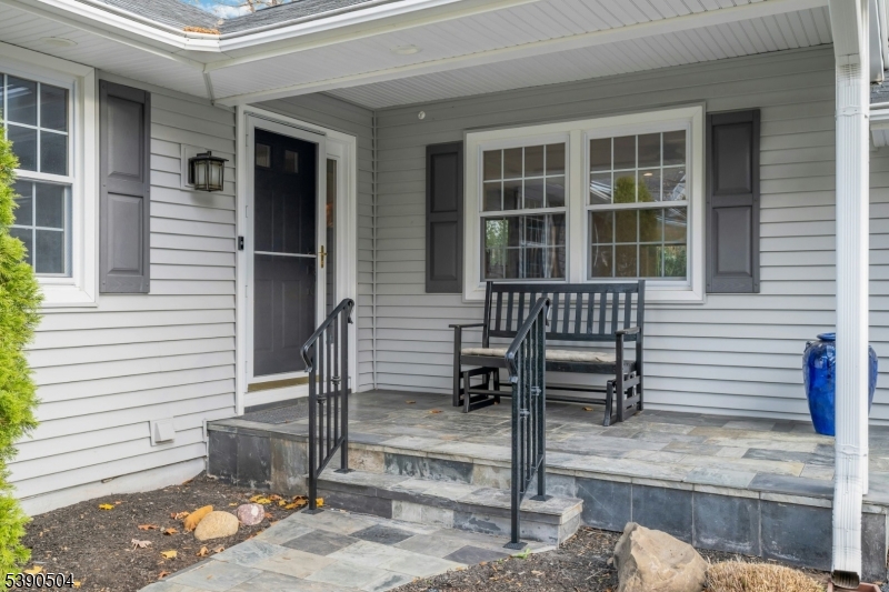 Morris Twp., NJ 07960,33 Colonial Dr