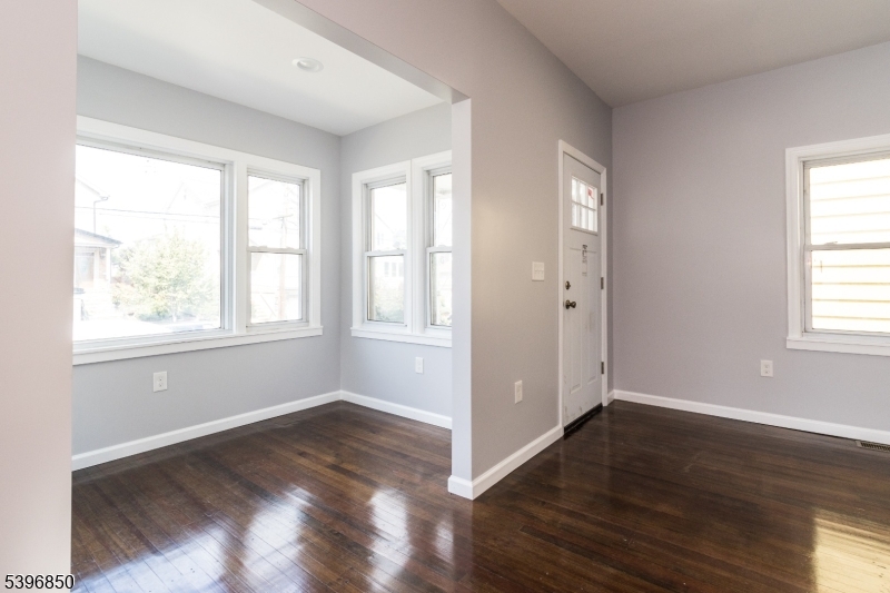 Linden City, NJ 07036,419 Lafayette St