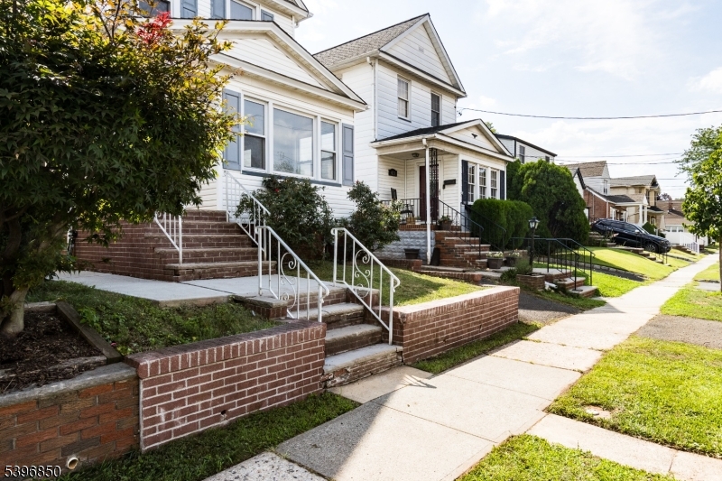 Linden City, NJ 07036,419 Lafayette St