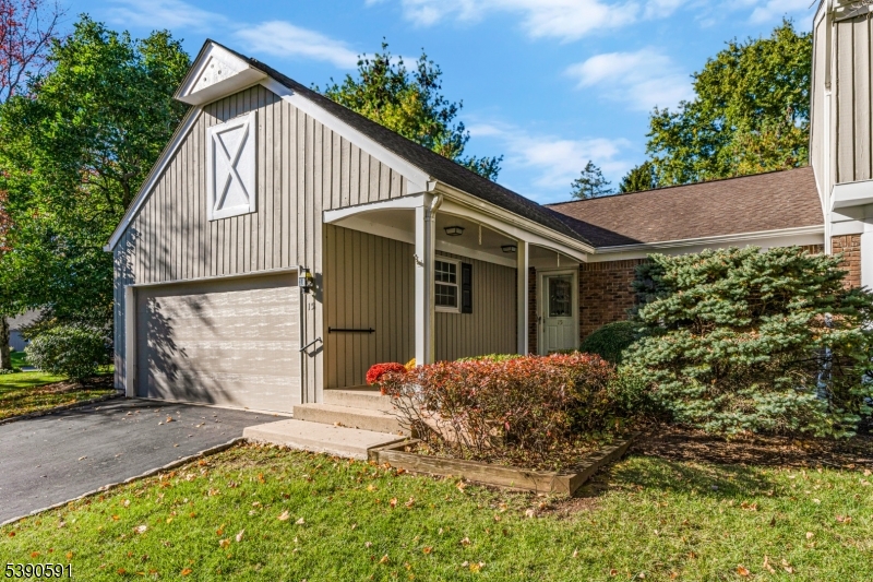 Bernards Twp., NJ 07920,15 Dexter Dr N