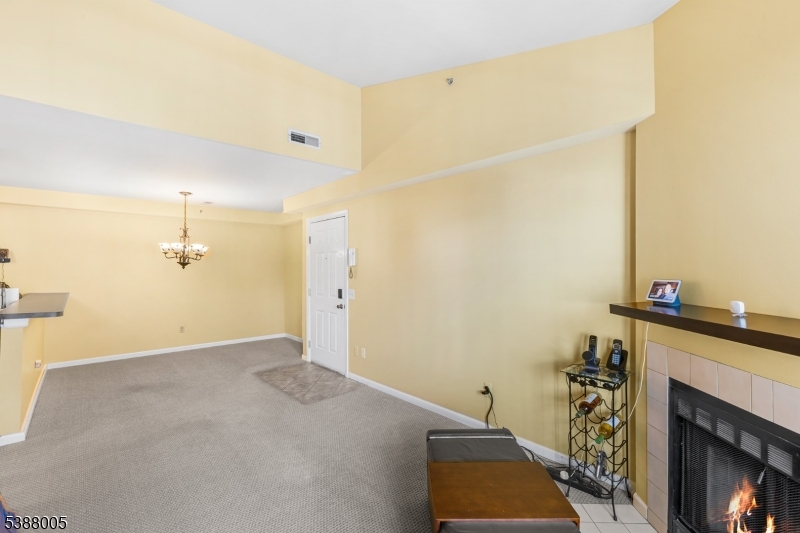 Montville Twp., NJ 07045,71 Genoble Rd #71