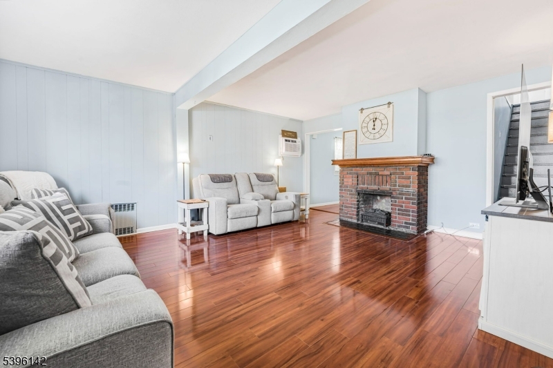 Nutley Twp., NJ 07110,52 Brookline Ave