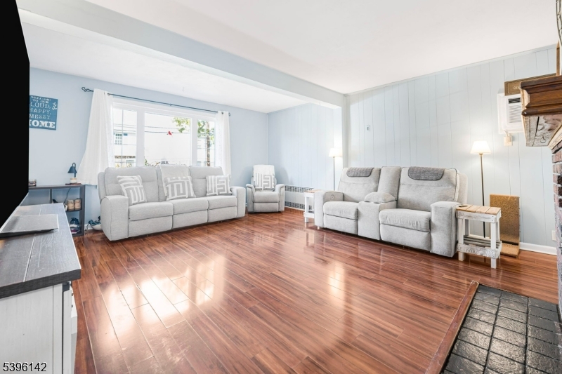 Nutley Twp., NJ 07110,52 Brookline Ave