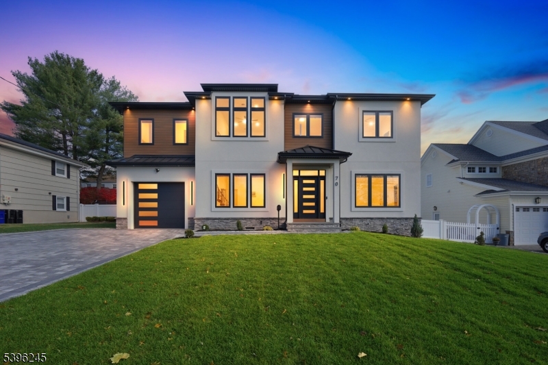 Clifton City, NJ 07013,70 Anderson Dr