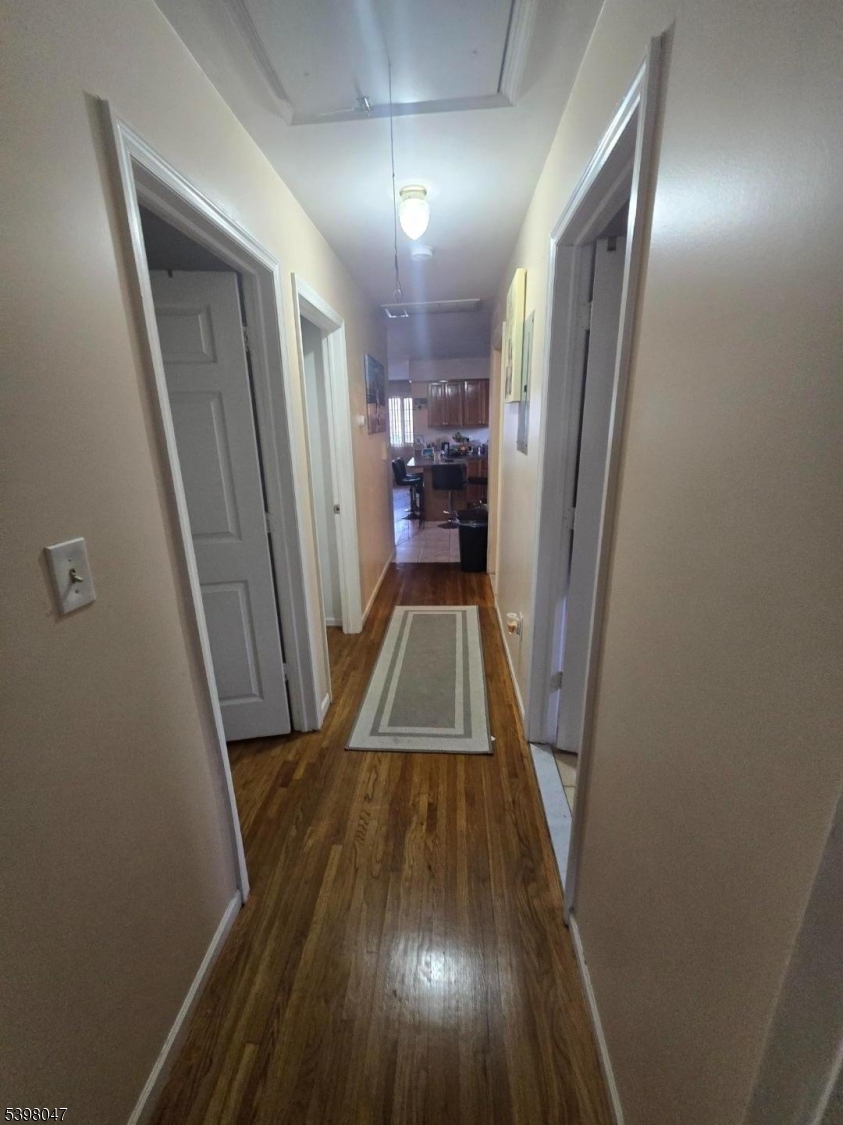 Elizabeth City, NJ 07206,555-557 1 St Ave