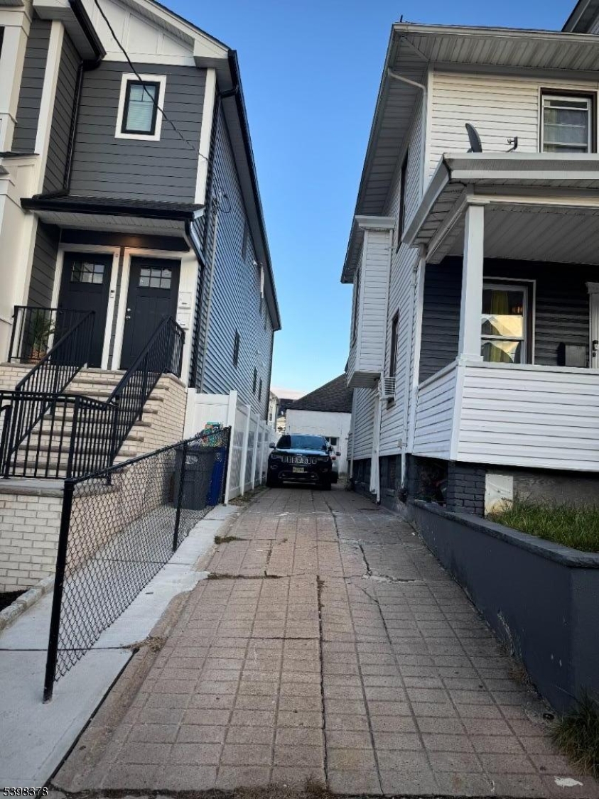 Paterson City, NJ 07514,541 E 25Th St