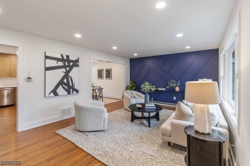 Florham Park Boro, NJ 07932,6 Kenneth Ct