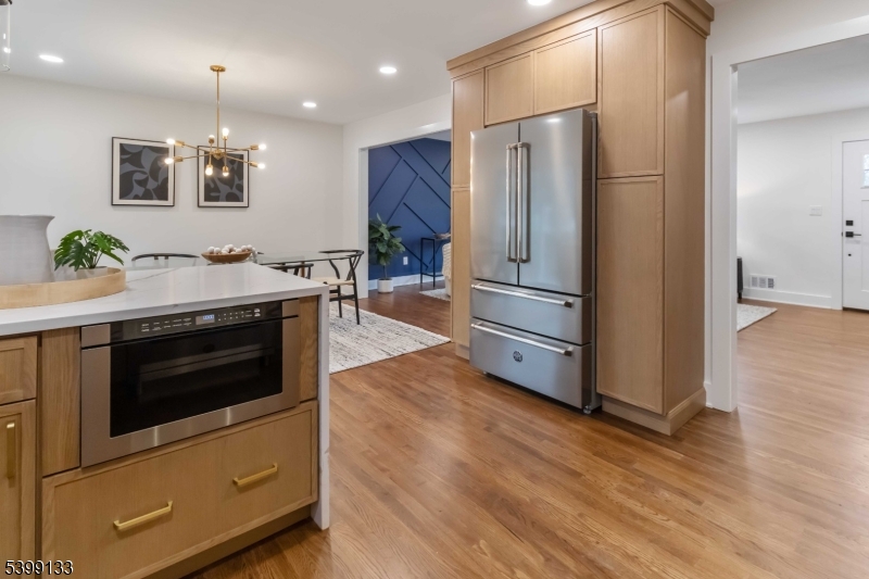 Florham Park Boro, NJ 07932,6 Kenneth Ct