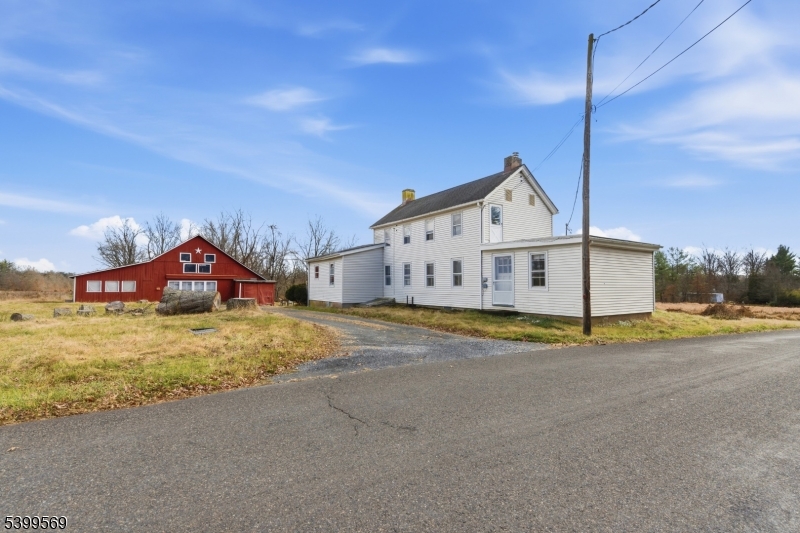 19 Thatcher Rd, Kingwood Twp., NJ 08825