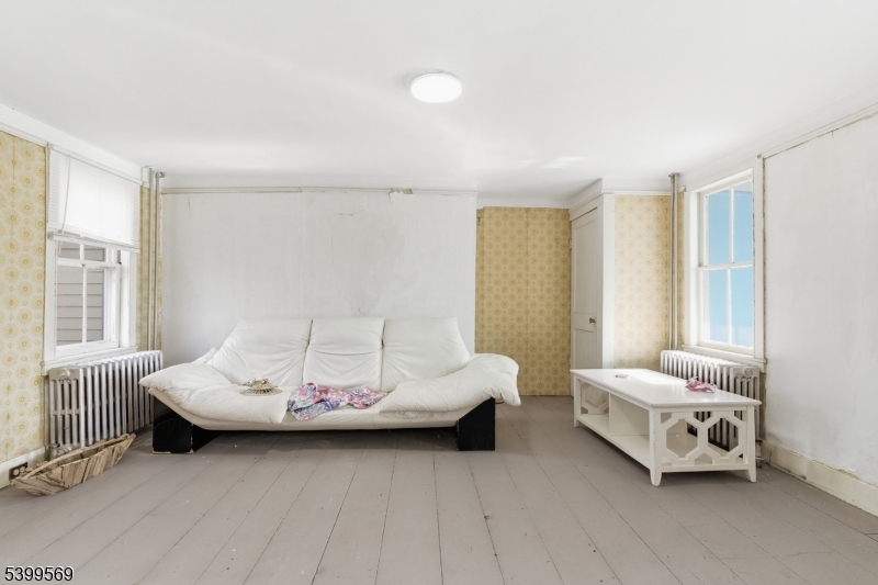 Kingwood Twp., NJ 08825,19 Thatcher Rd