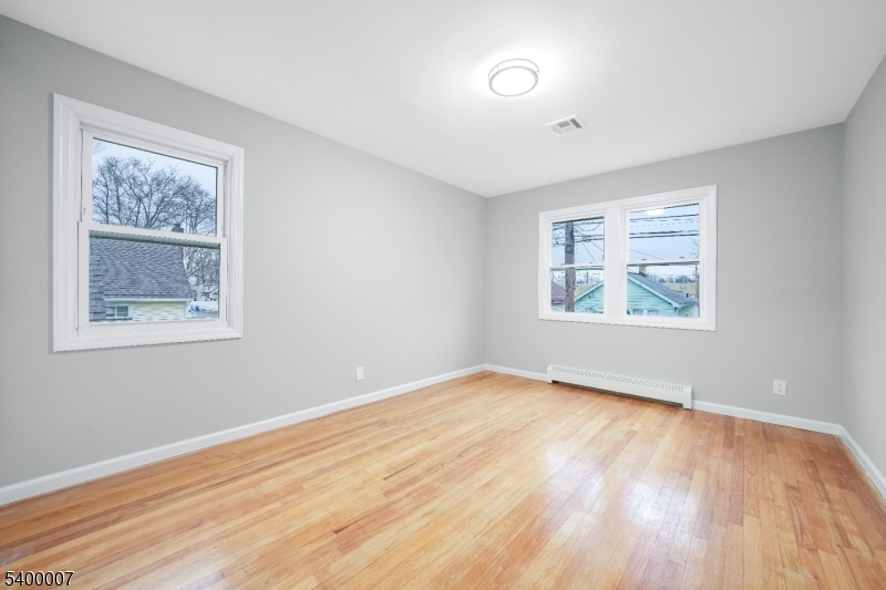 Linden City, NJ 07036,731 Essex Ave