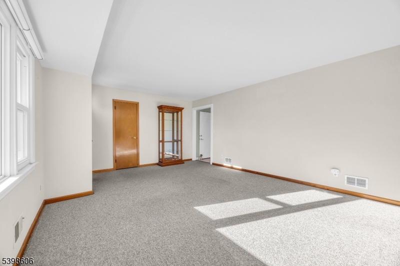 Manville Boro, NJ 08835,1416 Dominic St