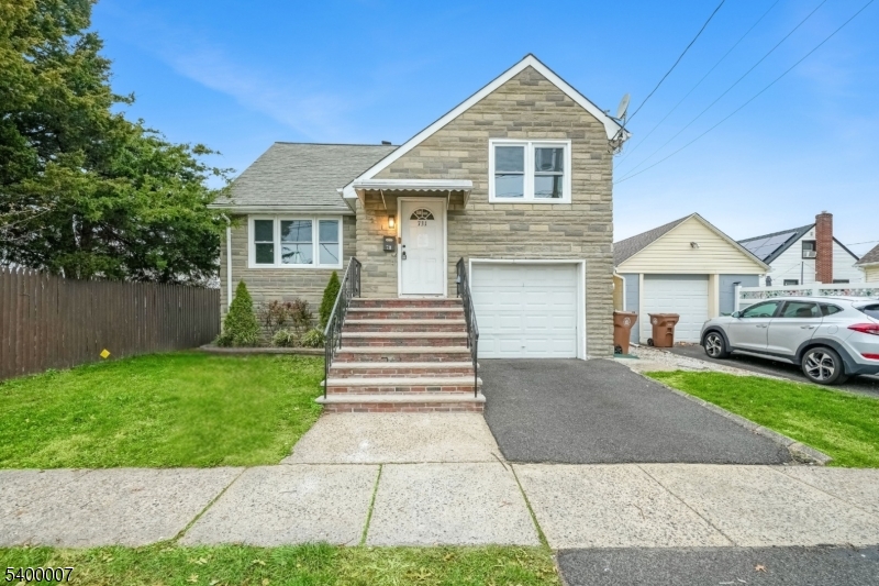 Linden City, NJ 07036,731 Essex Ave