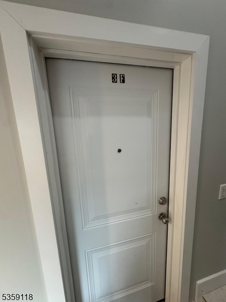 Newark City, NJ 07103,273 16Th Ave #3R