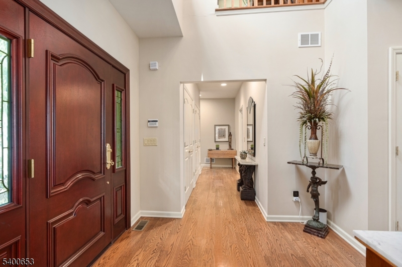 Rockaway Twp., NJ 07866,23 W Lake Shore Dr