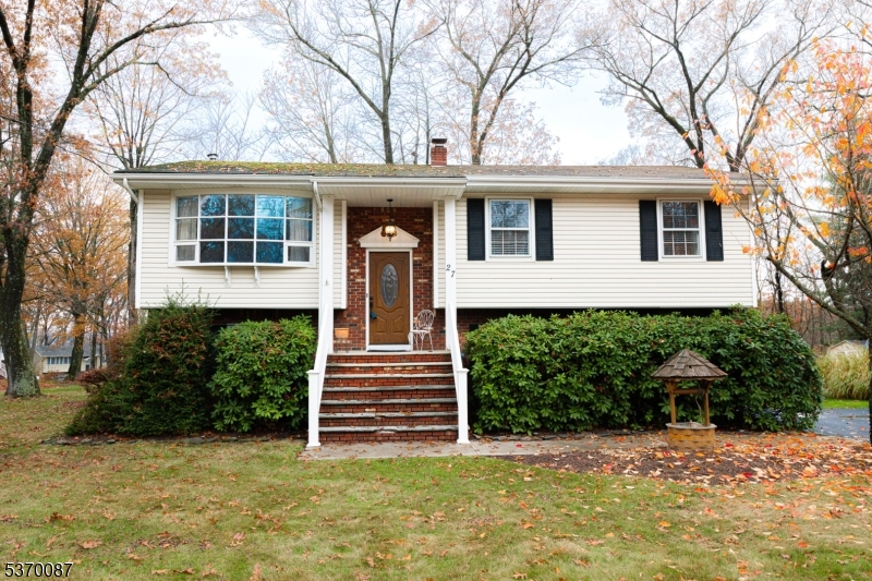 Vernon Twp., NJ 07419,27 High Crest Dr