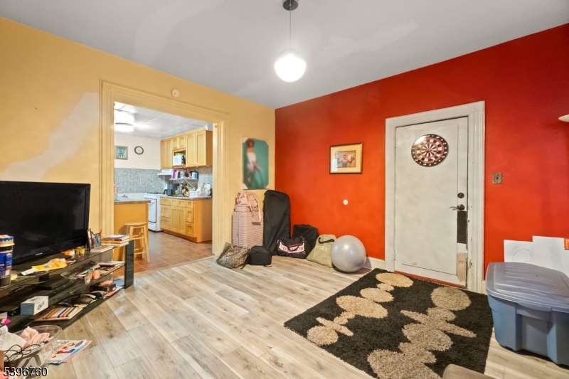 Elizabeth City, NJ 07201,478 Walnut St