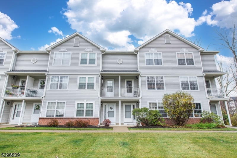 305 Tulsa Ct, Independence Twp., NJ 07840