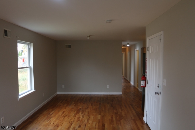 Irvington Twp., NJ 07111,908 Grove St #1