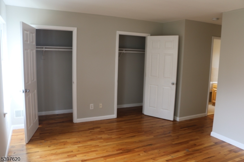 Irvington Twp., NJ 07111,908 Grove St #1