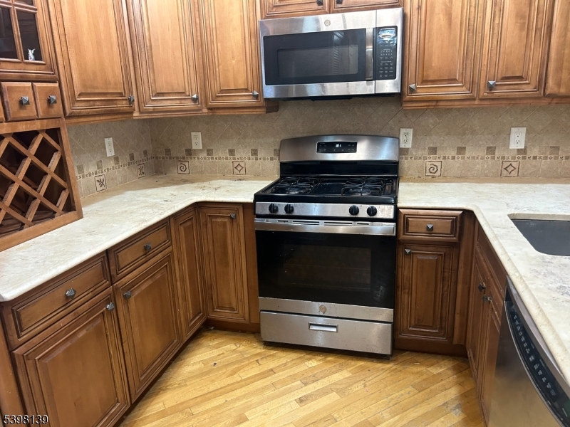 Kinnelon Boro, NJ 07405,10 Wilshire Ter