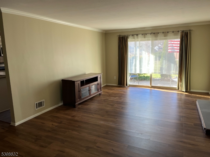 Roxbury Twp., NJ 07852,198 Drake Lane