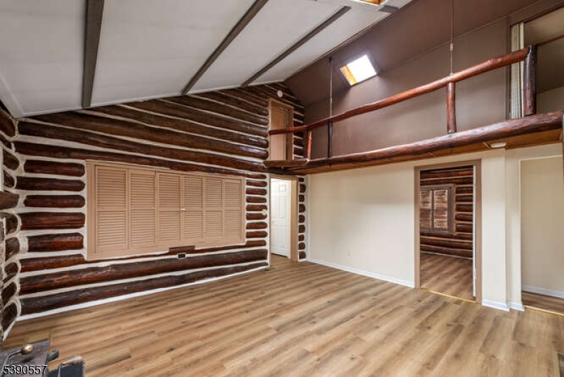 West Milford Twp., NJ 07480,15 Cliff Rd