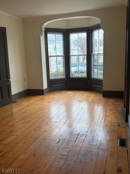 Raritan Boro, NJ 08869,30 W Somerset St