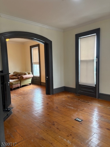 Raritan Boro, NJ 08869,30 W Somerset St