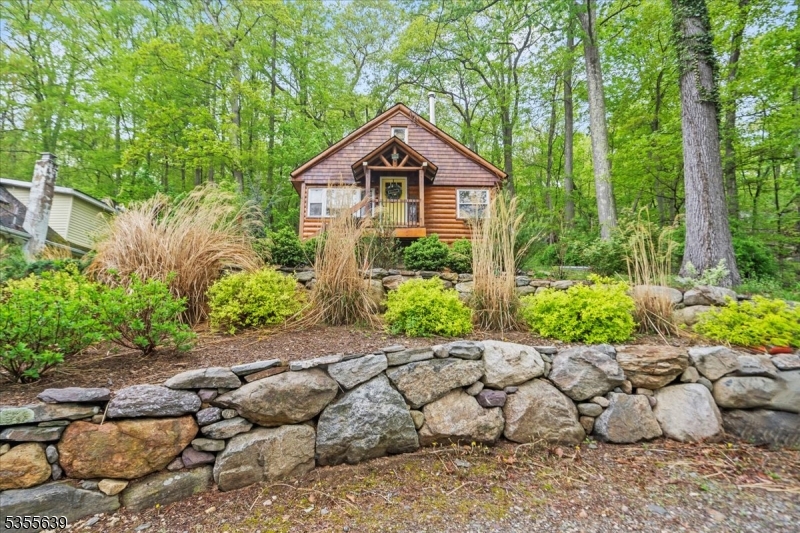 69 Terra Cotta Rd, West Milford Twp., NJ 07421