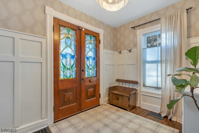 Westfield Town, NJ 07090,538 Westfield Ave