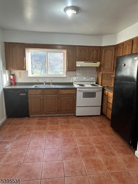 Montague Twp., NJ 07827,369- A Lake Shore South O1