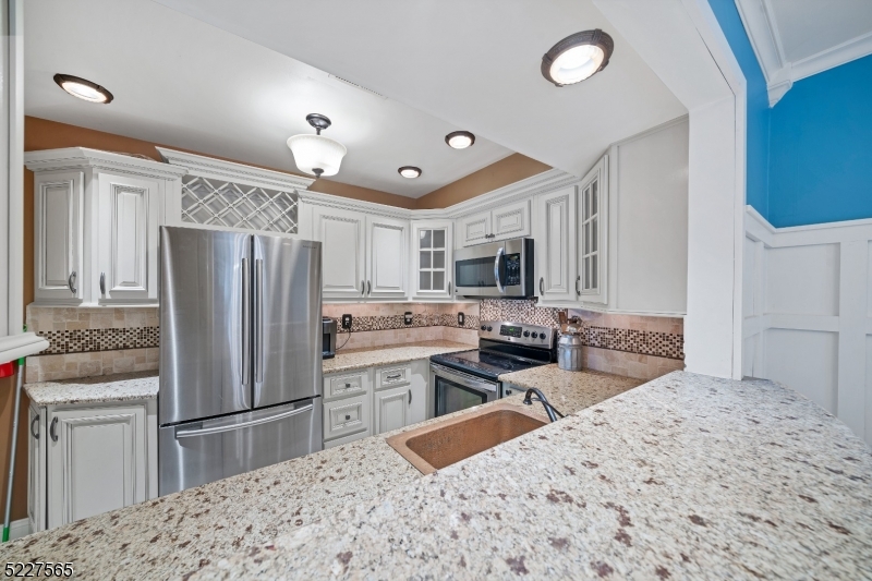 Readington Twp., NJ 08887,21 Owl Ct