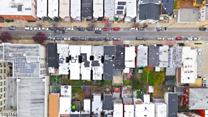 West New York Town, NJ 07093,123 63Rd St