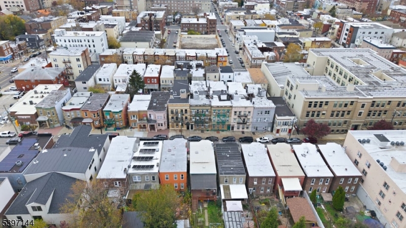 West New York Town, NJ 07093,123 63Rd St