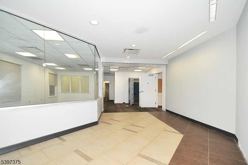 Plainfield City, NJ 07060,335 E Front St