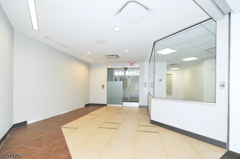 Plainfield City, NJ 07060,335 E Front St