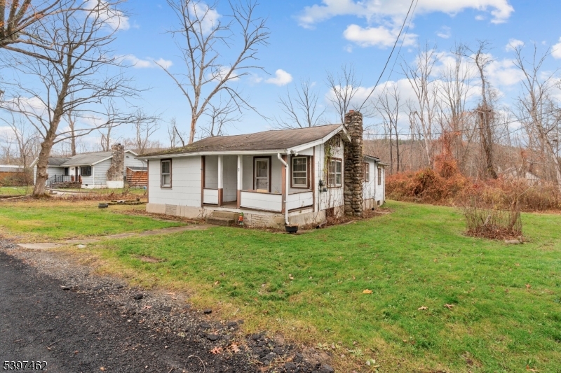 4 Woodlawn Ave, Frankford Twp., NJ 07826