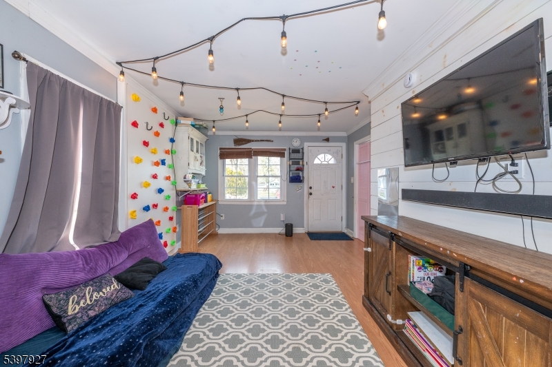 Mount Olive Twp., NJ 07828,4 1St St