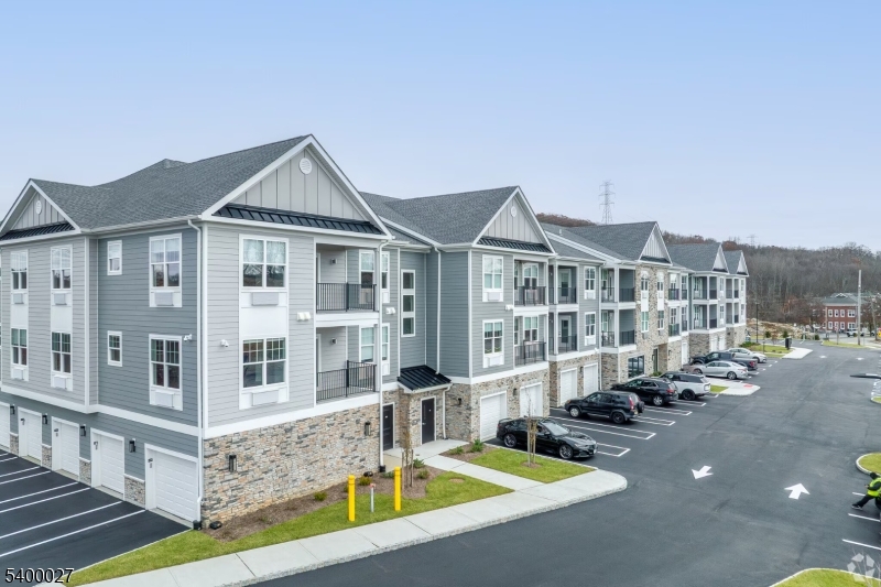 9 9u-1 Hellers Ln #2, Jefferson Twp., NJ 07849