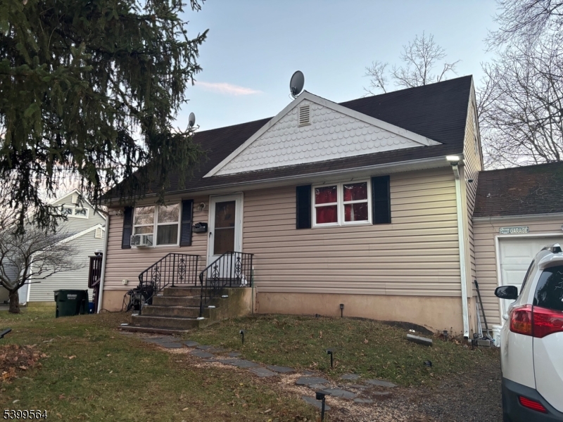 Franklin Twp., NJ 08873,52 Hawthorne Dr