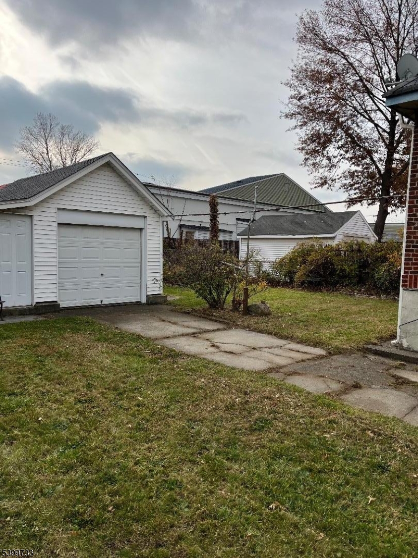 Little Ferry Boro, NJ 07643,1 Woodland Ave