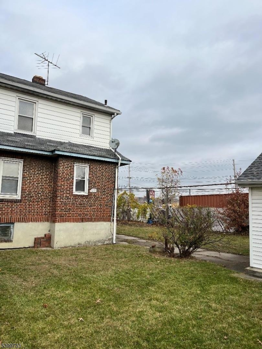 Little Ferry Boro, NJ 07643,1 Woodland Ave